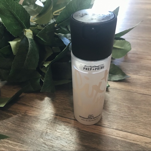 90% Used - MAC Prep + Prime Fix+ Matte - Picture 1 of 1